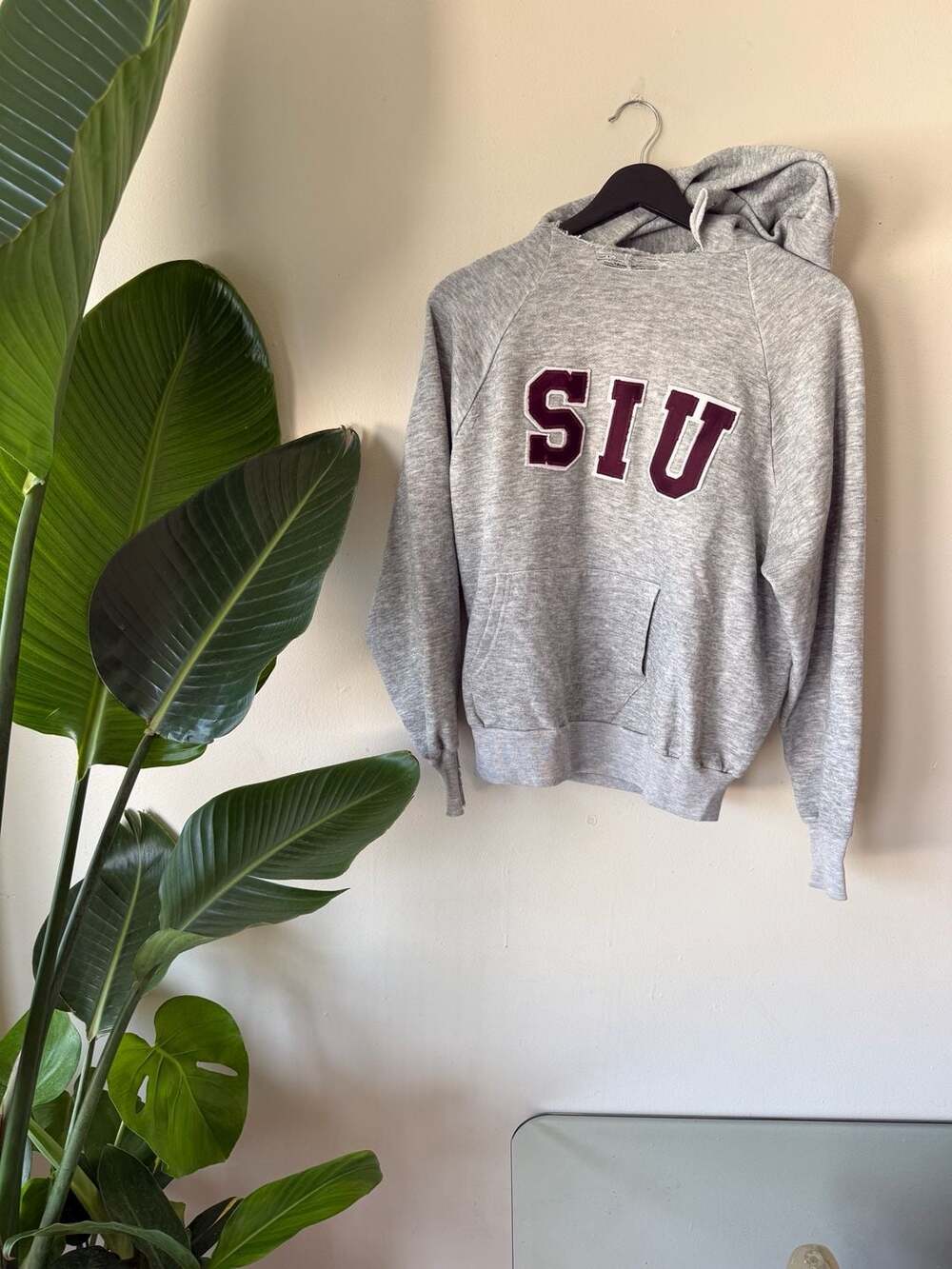 Vintage SIU Southern Illinois University Grey Pullover Hoodie Applique College